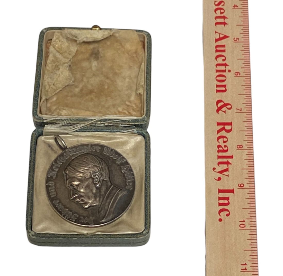 Rare 1934 Hitler Medal in Case - 2