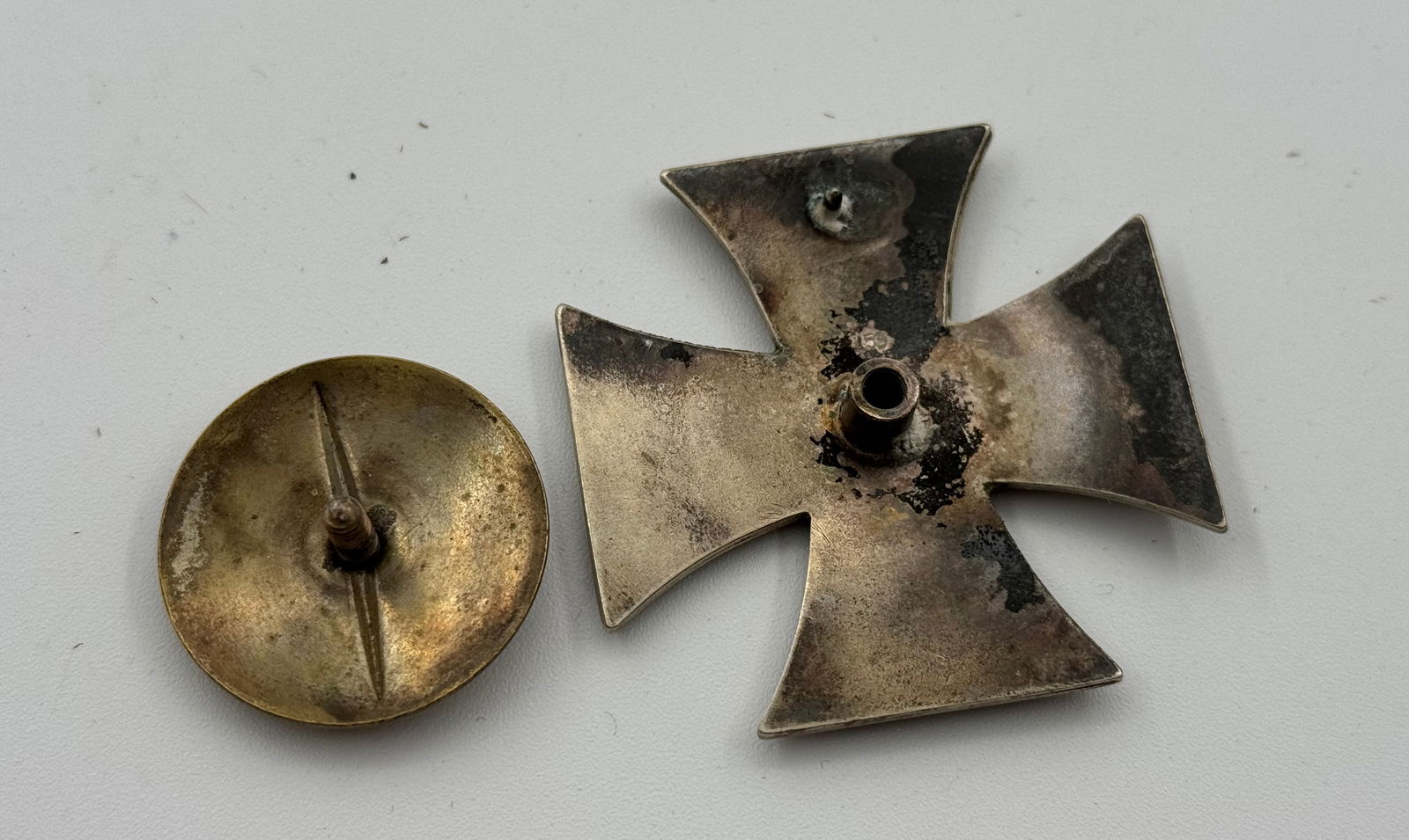 German WWII Boxed Iron Cross First Class 1939 Screwback by Alois Rettenmaier – LDO L59 - 6