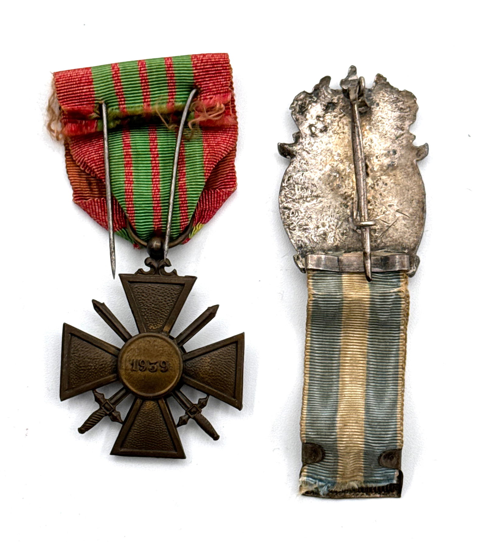 Lot of Foreign Service Veteran-Associated Decoration Medals & Maltese Pendant - 3