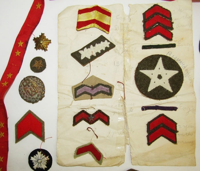 Original Japanese WWII Army Uniform Insignia, Soldier Photos, Medal Ribbon Bars and More! - 8