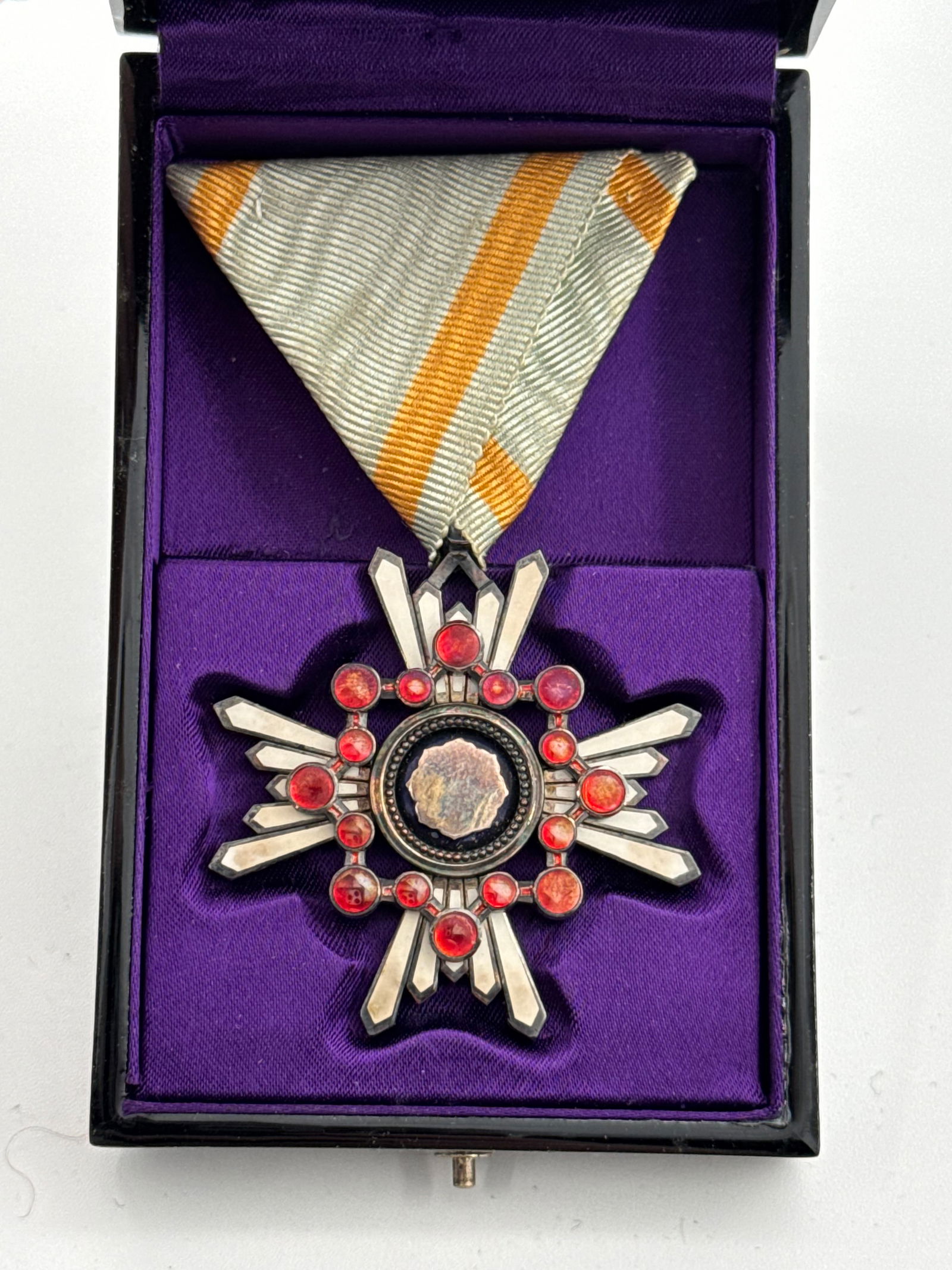 Japanese Cased Order of the Sacred Treasure & Small Uniform Size Silk Rising Sun - 3