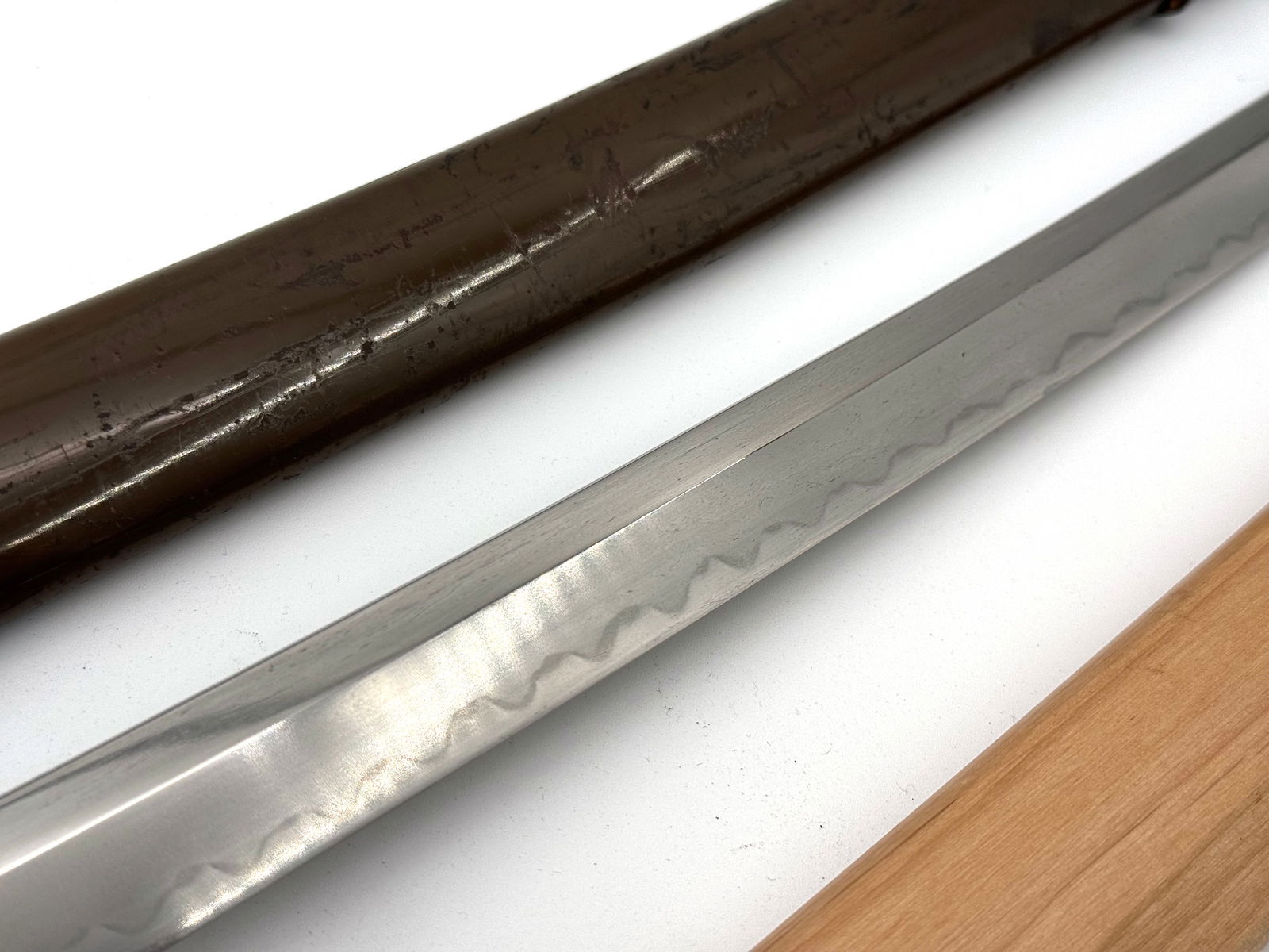 Japanese WWII Shin-Gunto Officer's Katana - Late Koto/Early-Shinto Sue-Mino School Blade/Shirasaya - 6