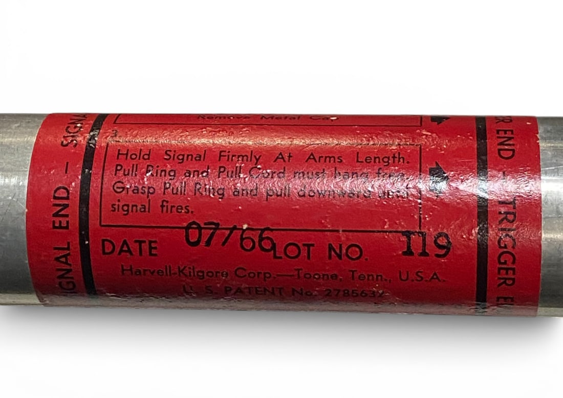 1966 Harvell-Kilgore K-500 Parachute Red Signal Flare Canister - 2