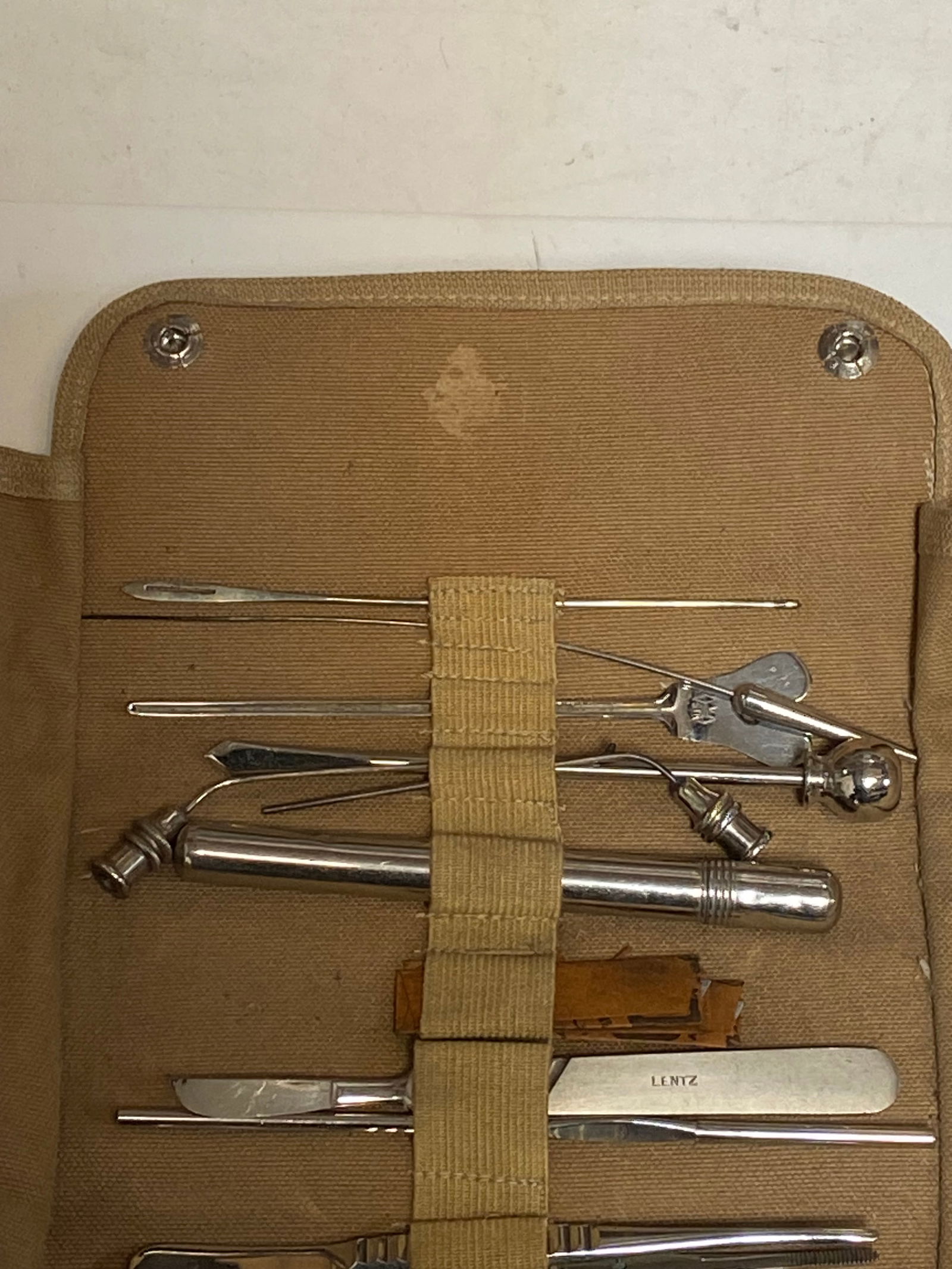 13pc. WWI US Med Roll Pouch  - 3