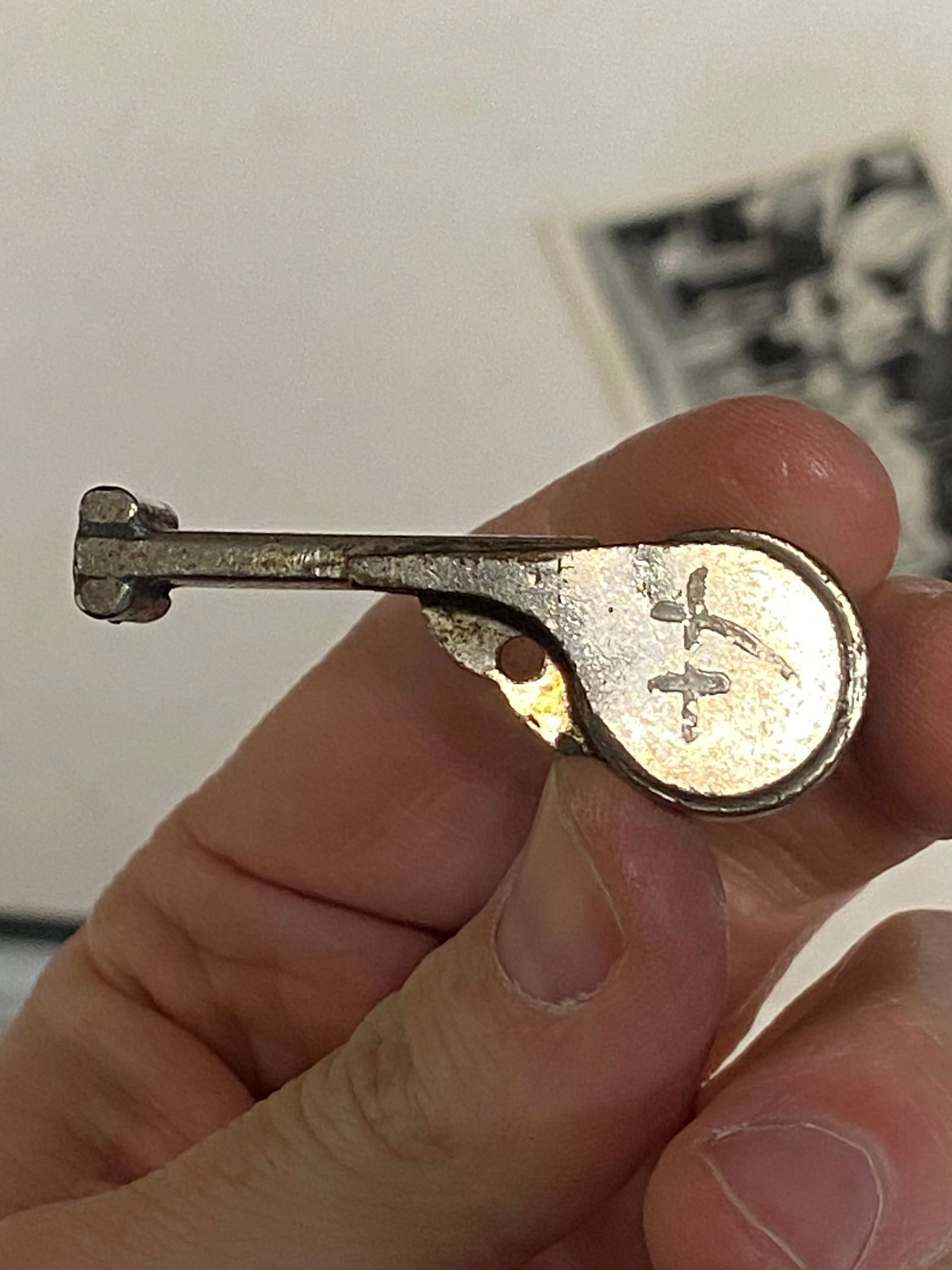 US MISC ITEM LOT - 17