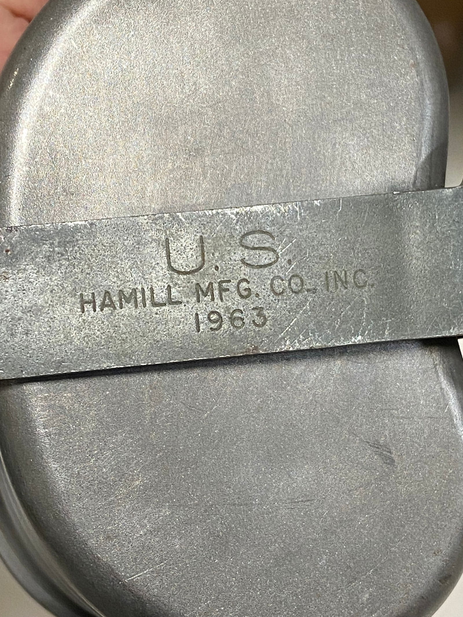 US MISC ITEM LOT - 4