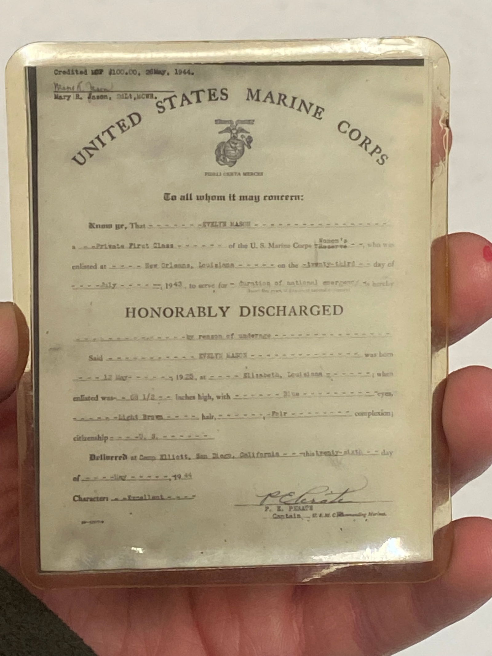 RARE Female WWII USMC "UNDERAGED" Pocket Discharge Paper to Evelyn Mason - 3