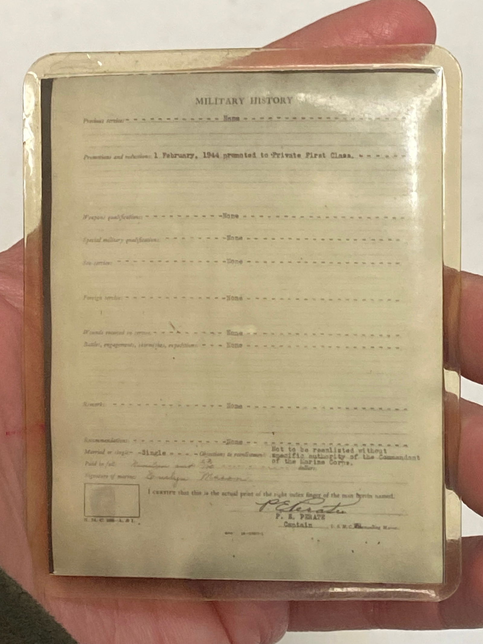 RARE Female WWII USMC "UNDERAGED" Pocket Discharge Paper to Evelyn Mason - 4