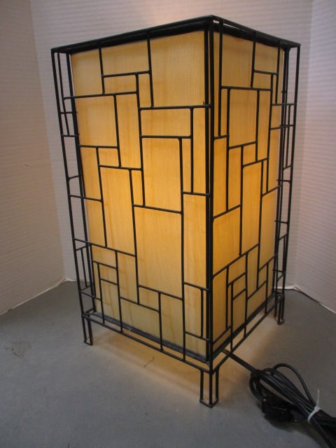 Mid Century Modern Geometric Table Lamp - 4