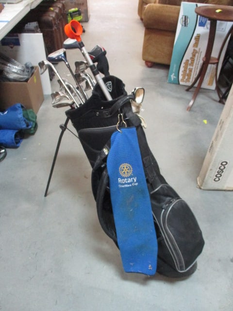 Karstan Ping Zing 2 Iron Golf Clubs, Wilson and Big Bertha Driver Clubs in (1 of 15)