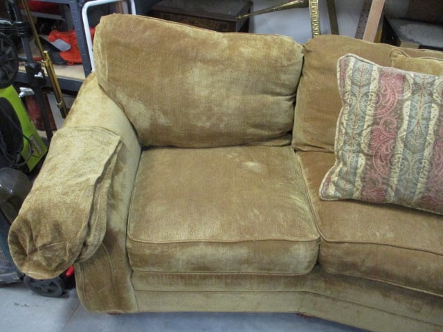 Park Place Furniture Crescent-Shaped Curved Upholstered Sofa - 8