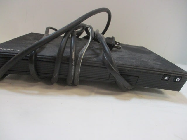 Samsung DVD Player with Remote - Model BD-J5900 - 3