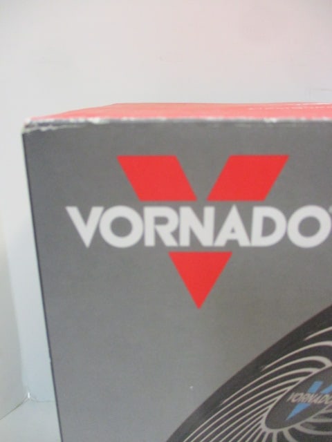 Vornado Whole Room Air Circulator Tabletop Fan in Original Box - 3