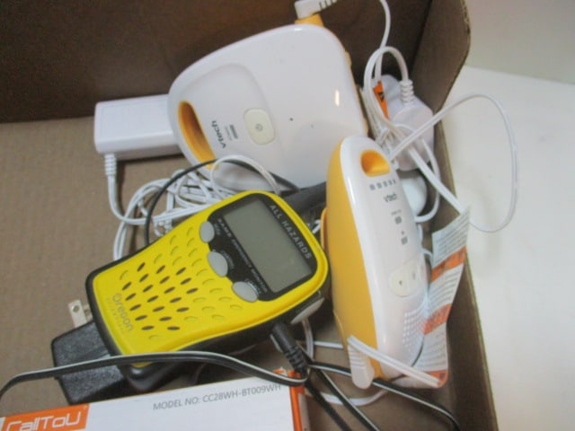 Lot of CallTou Wireless Pager, Oregon Scientific Walkie-Talkie, Vtech Monitors, - 5