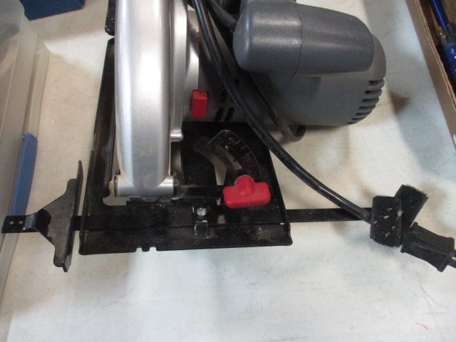 Task Force 12 Amp Electric Circular Saw - 6