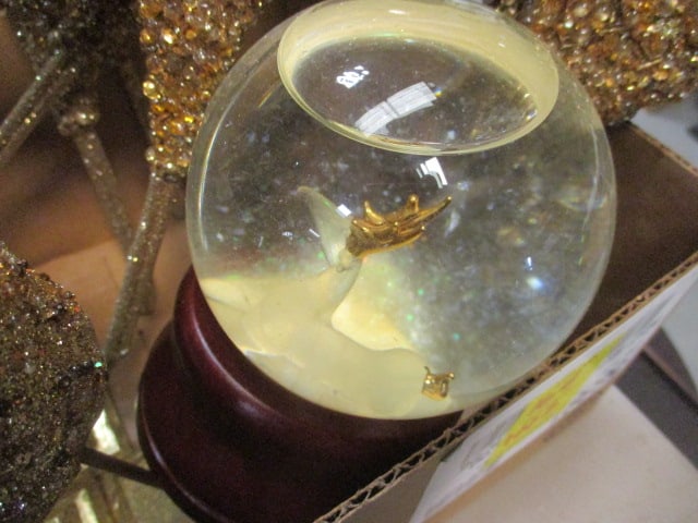 Gold Christmas Decorations - Ornaments, Snowglobe, Trees, Reindeer, etc. - 4