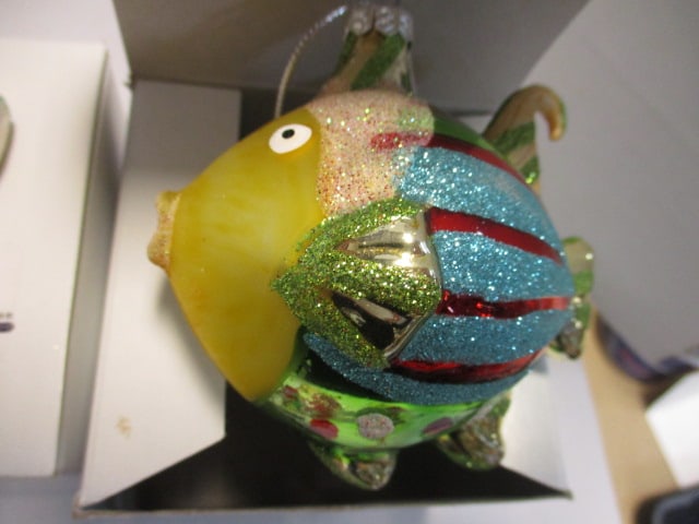 Lot of Kurt Adler, Komozja Family, and Others Handblown Glass Fish and - 6