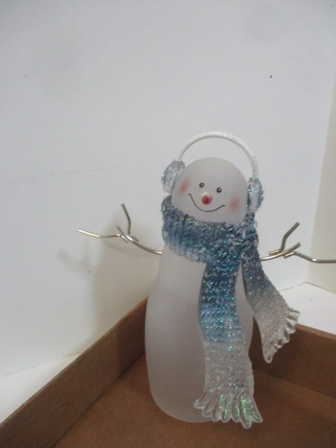 Lot of 6 Glass and Plastic Snowman Sculptures - 9