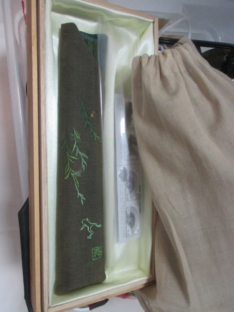 Lot of Scarves, Japanese Hand Fan, Magnifying Mirror, Curling Iron, Steamer, etc. - 2