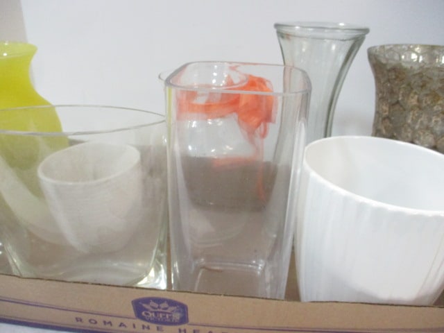 Lot of Glass and Ceramic Vases - 3