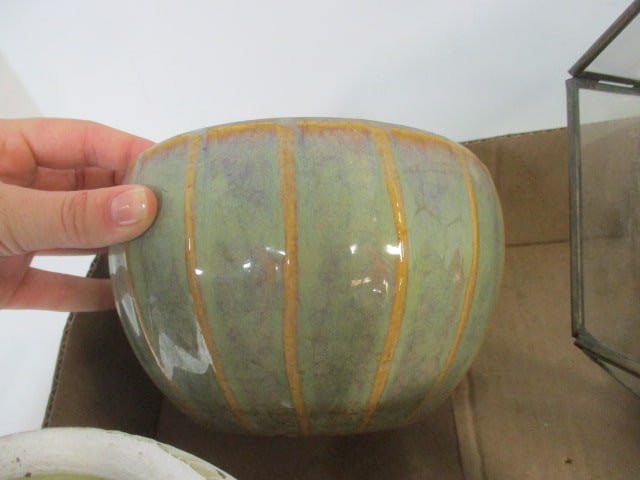 3 Ceramic Pottery Flower Pots and Glass with Brass Geometric Terrarium - 7