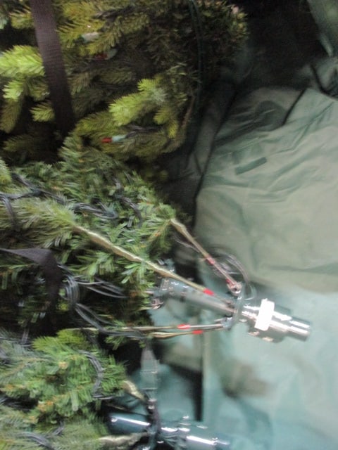 Martha Stewart Everyday "Boulder Mountain Tree" Pre-Lit 7 1/2 Ft Artificial - 4