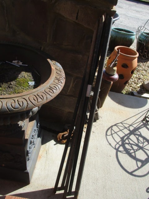 Concrete Bird Bath Top with Metal Legs - 5