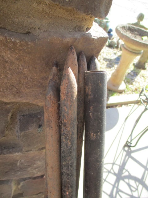 Concrete Bird Bath Top with Metal Legs - 6