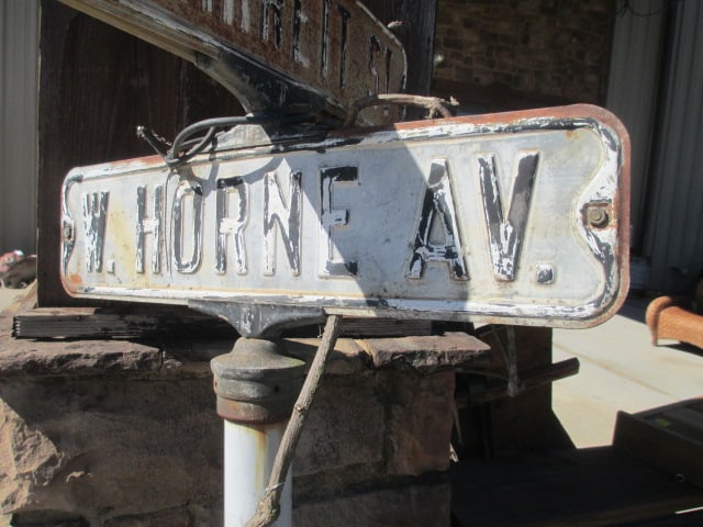Vintage "W. Horne Av." and "N. Barrett St." Metal Street Sign - 4