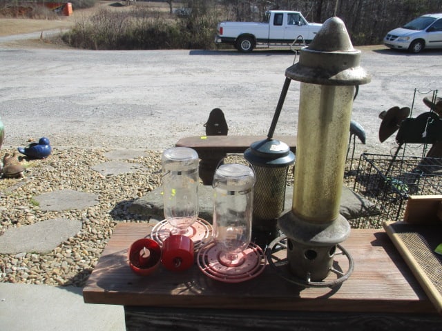 Lot of 6 Hanging Bird Feeders (1 of 5)