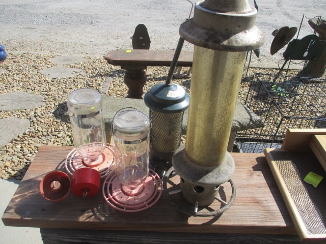 Lot of 6 Hanging Bird Feeders - 4