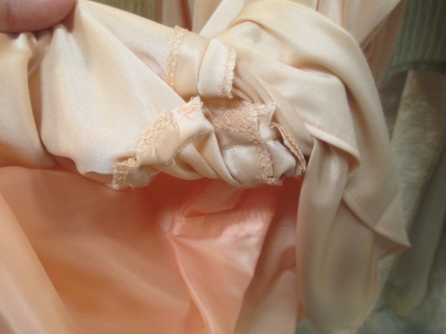 Oscar de la Renta Ladies Robe and Hand made Ladies Cocktail Dress - 4