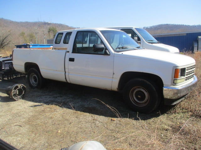 1990 Chevrolet Cheyenne C/K Series Truck (1 of 20)