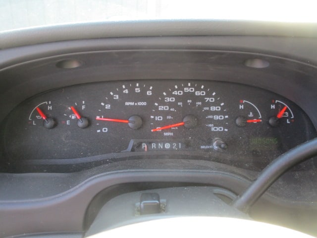 2004 Ford E-Series E-350 XL Super Duty Dual Axel Passenger Van - 16