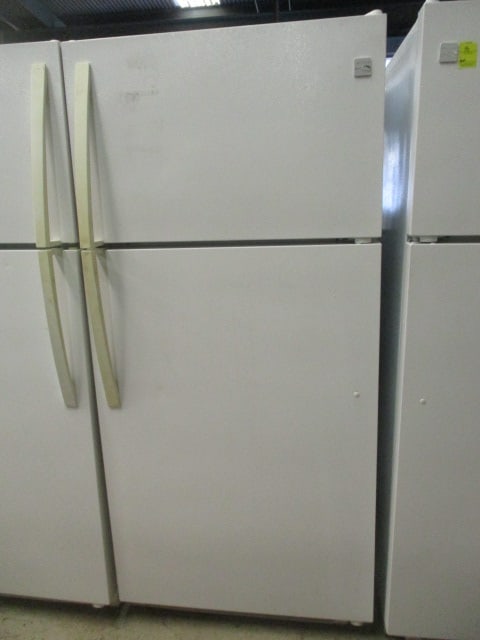 Kenmore White Top Mount Refrigerator (1 of 8)