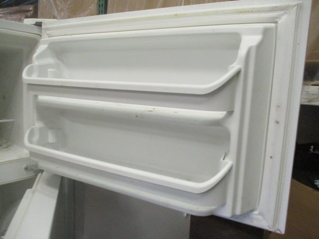 Kenmore White Top Mount Refrigerator - 6