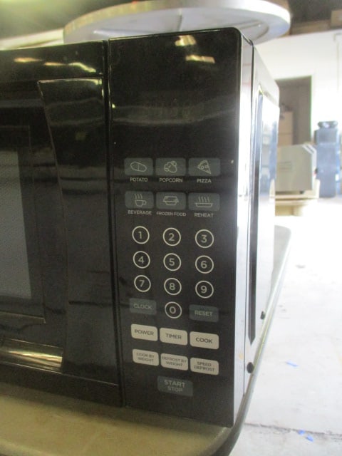 Black Commercial Chef 1100 Watt Microwave - 2