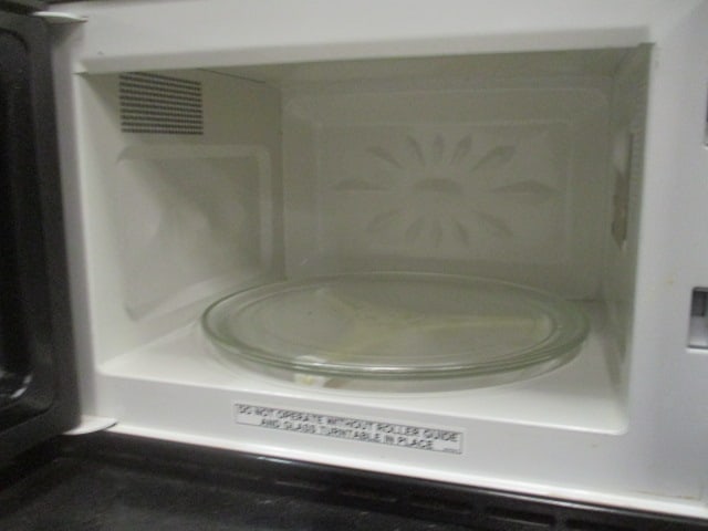 Micro Fridge Compact Refrigerator/Microwave Combo with Safe Plug - 4