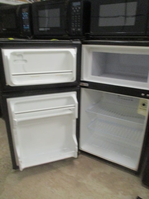 Micro Fridge Compact Refrigerator/Microwave Combo - 6