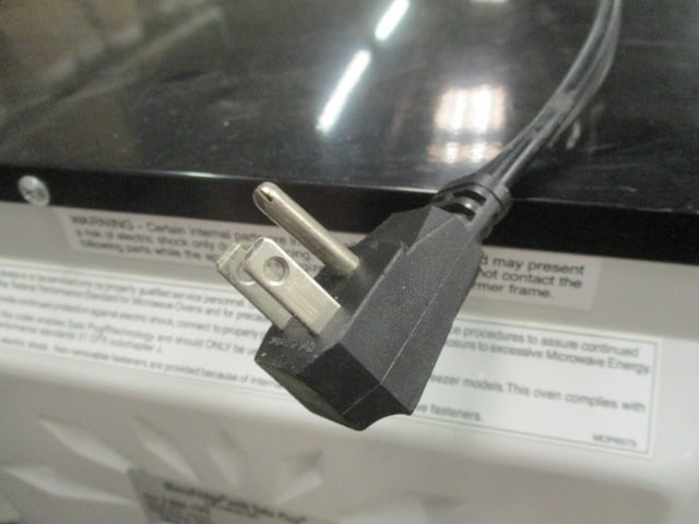 Micro Fridge Compact Refrigerator/Microwave Combo with Safe Plug - 14