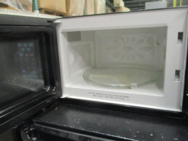 Micro Fridge Compact Refrigerator/Microwave Combo with Safe Plug - 5