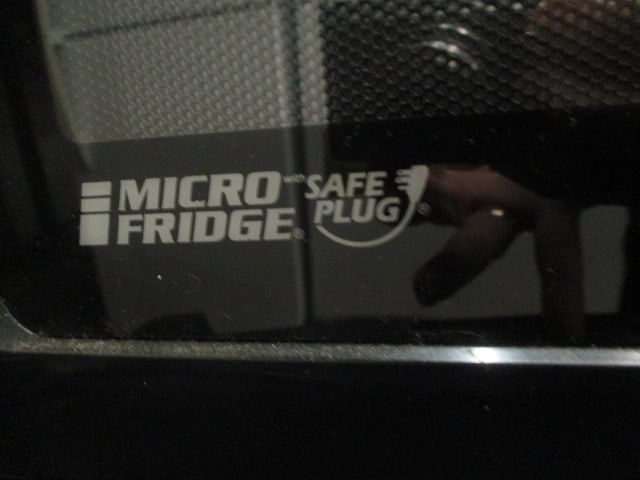 Micro Fridge Compact Refrigerator/Microwave Combo with Safe Plug - 3