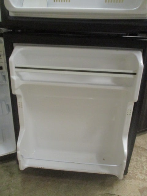 Micro Fridge Compact Refrigerator/Microwave Combo with Safe Plug - 9