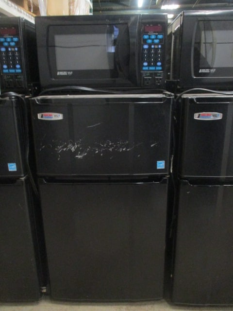 Micro Fridge Compact Refrigerator/Microwave Combo with Safe Plug: Model 2.9MF-7TPX, works great, Local Pickup Only