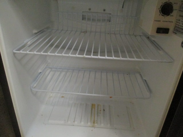 Micro Fridge Compact Refrigerator/Microwave Combo with Safe Plug - 9