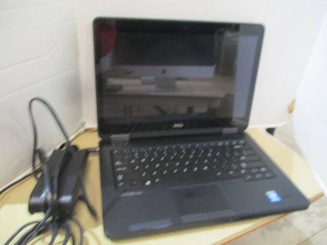 Dell Latitude E5440 Laptop with Power Cord (1 of 6)