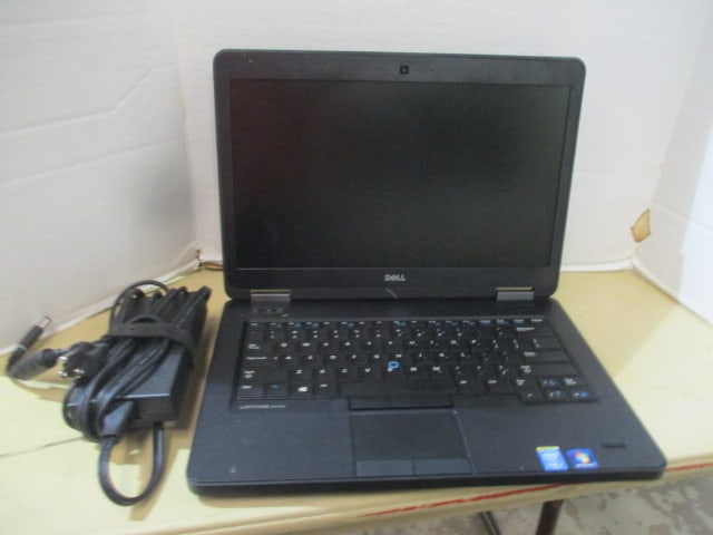 Dell Latitude E5440 Laptop with Power Cord (1 of 5)