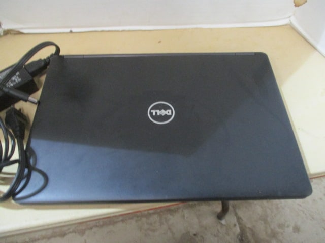 Dell Latitude 5480 Laptop with Power Cord - 6