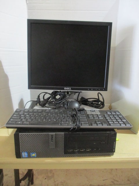 Dell Optiplex 790 CPU, 17" Monitor, Keyboard, Mouse and Power Cords (1 of 9)