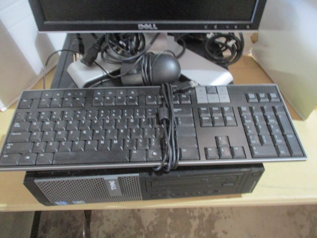 Dell Optiplex 790 CPU, 17" Monitor, Keyboard, Mouse and Power Cords - 2